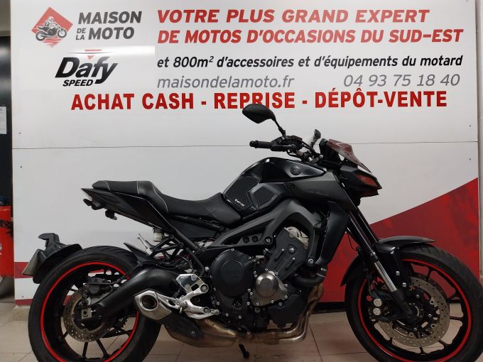 YAMAHA MT 09 4