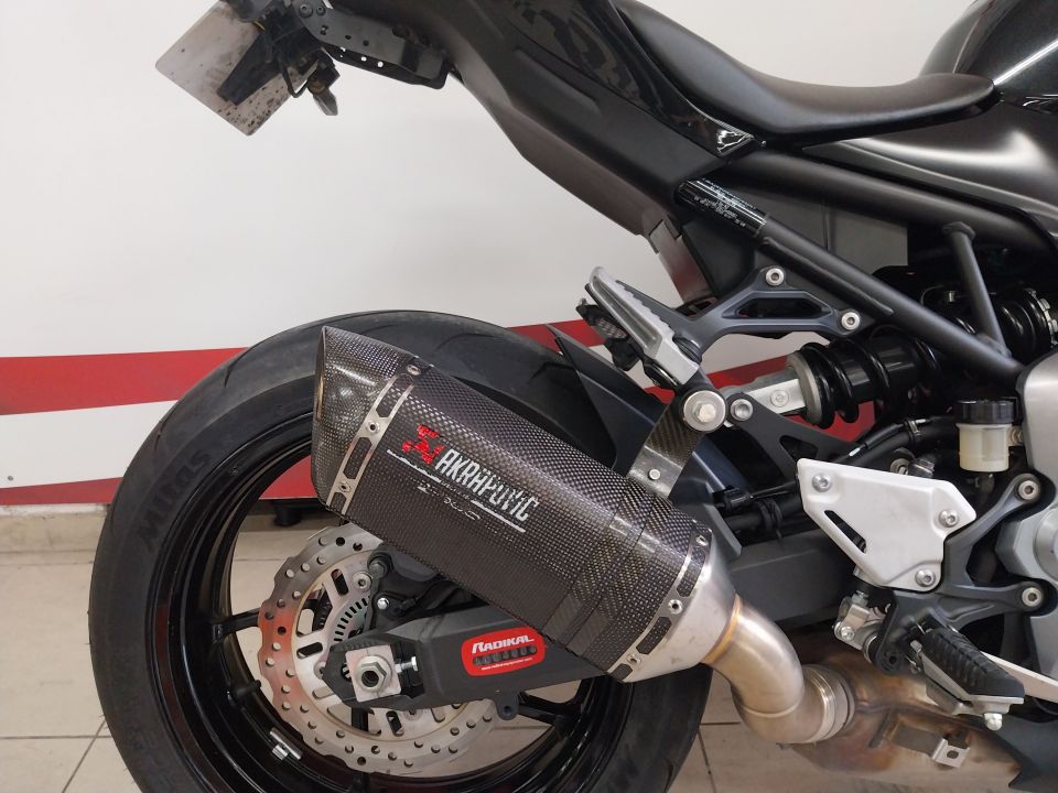 KAWASAKI Z 900 - 70KW (95cv) 4