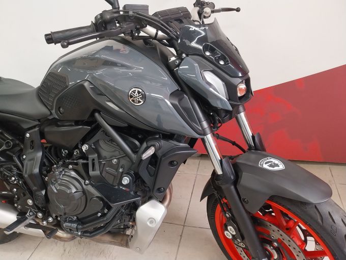 YAMAHA MT 07 BRIDEE A2 4