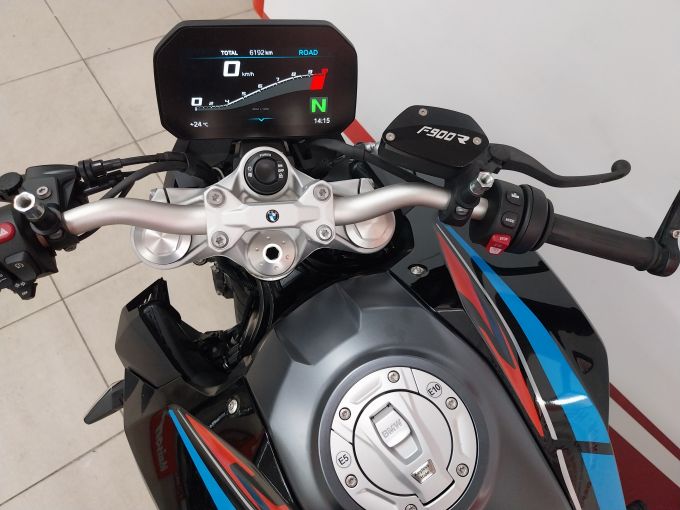 BMW F 900 R 4