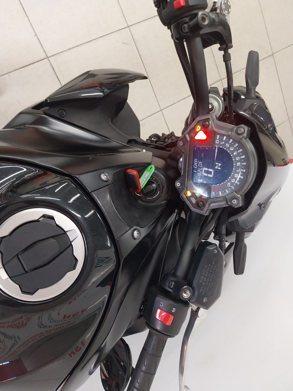 KAWASAKI Z 900 - 70KW (95cv) 4