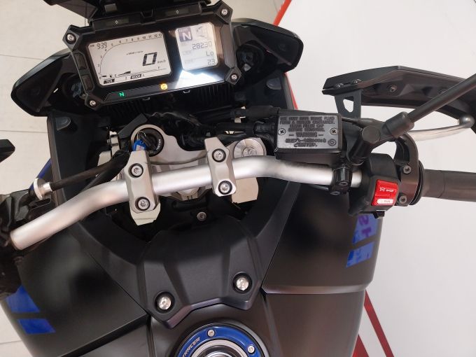 YAMAHA Tracer 4