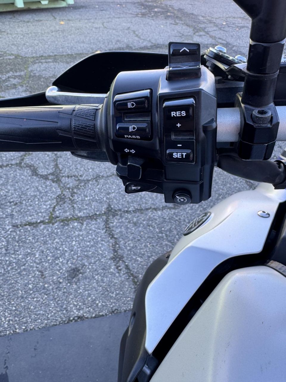 YAMAHA XTZ 1200 E SUPER TENERE 4