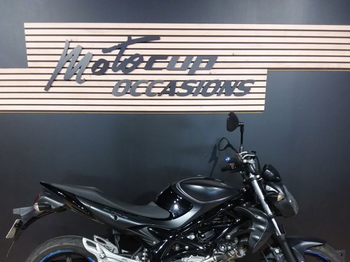 SUZUKI GLADIUS 650 4