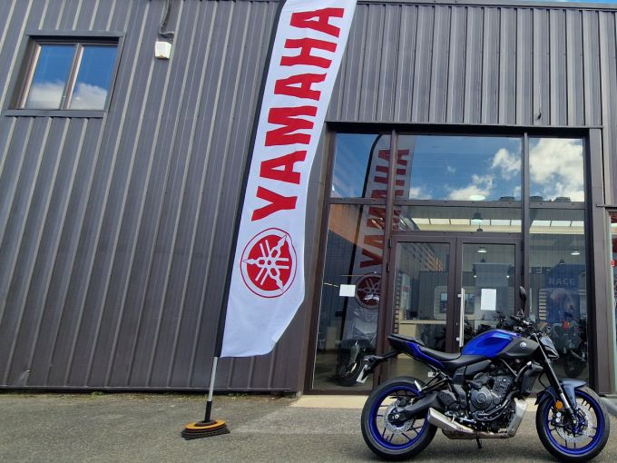 YAMAHA MT-07 (47.5CV) 4