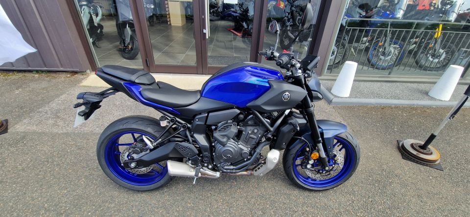 YAMAHA MT-07 (47.5CV) 4