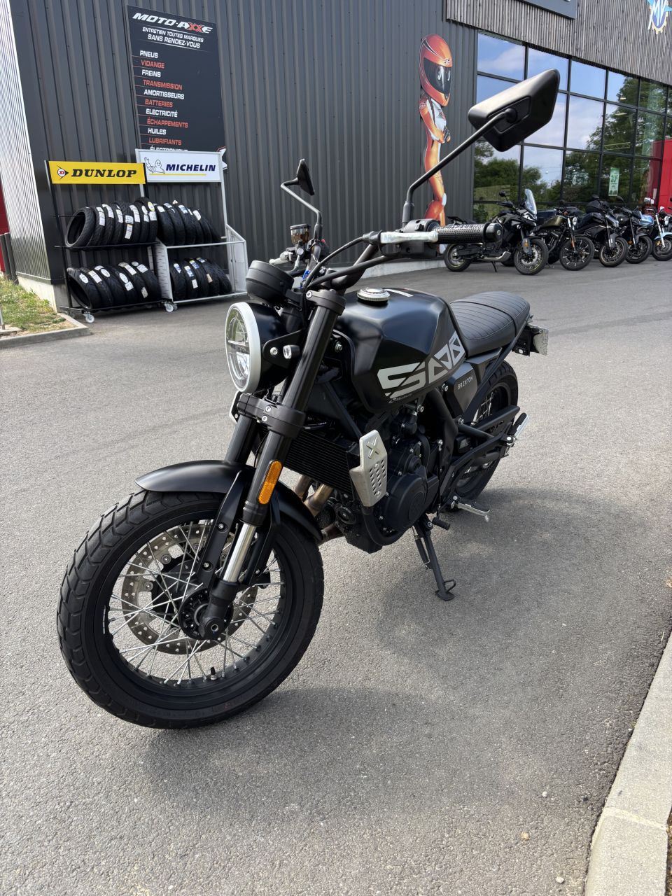 BRIXTON MOTORCYCLES CROSSFIRE 500 X 4