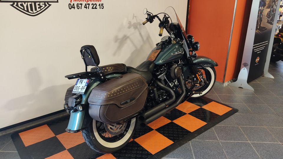 HARLEY-DAVIDSON SOFTAIL HERITAGE 1868 CLASSIC 4