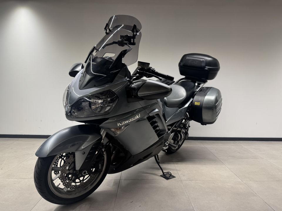KAWASAKI GTR 1400 4