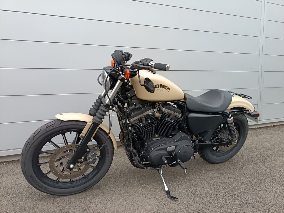 HARLEY-DAVIDSON SPORTSTER IRON 883 4