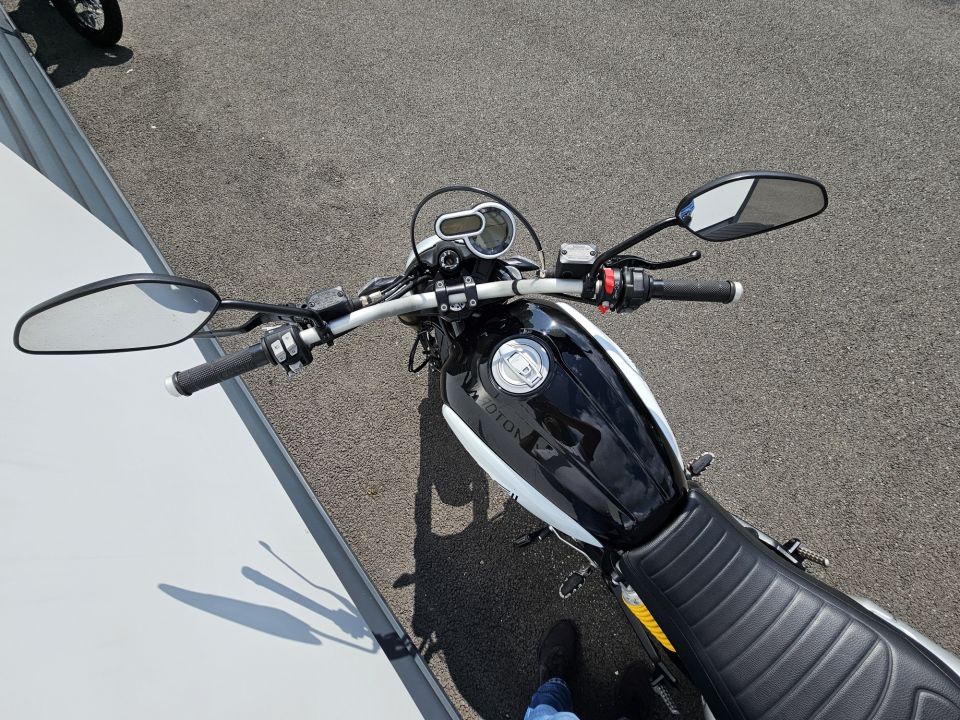 DUCATI SCRAMBLER 4