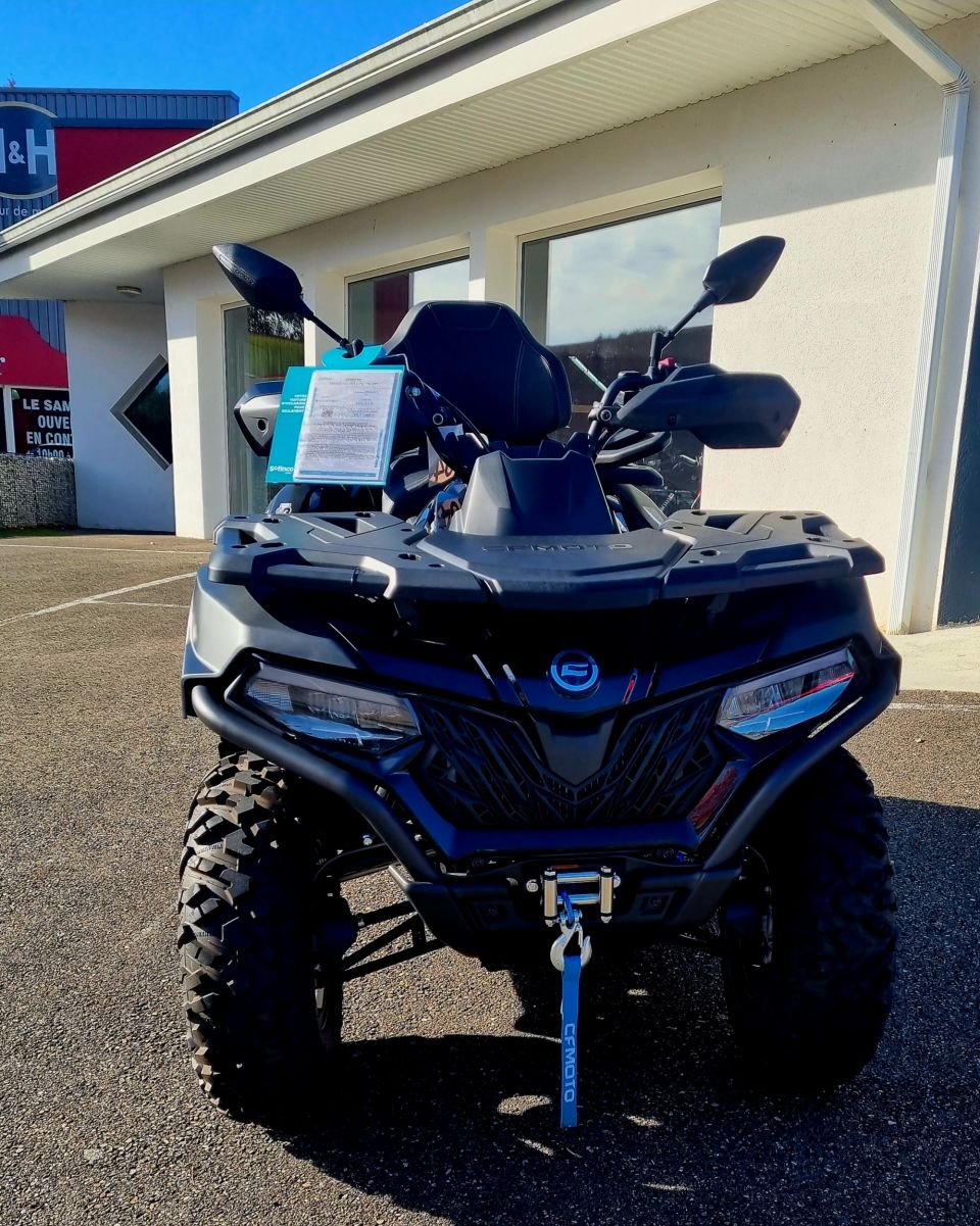 CF MOTO CFORCE 600 4