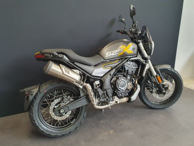 VOGE 525ACX 4