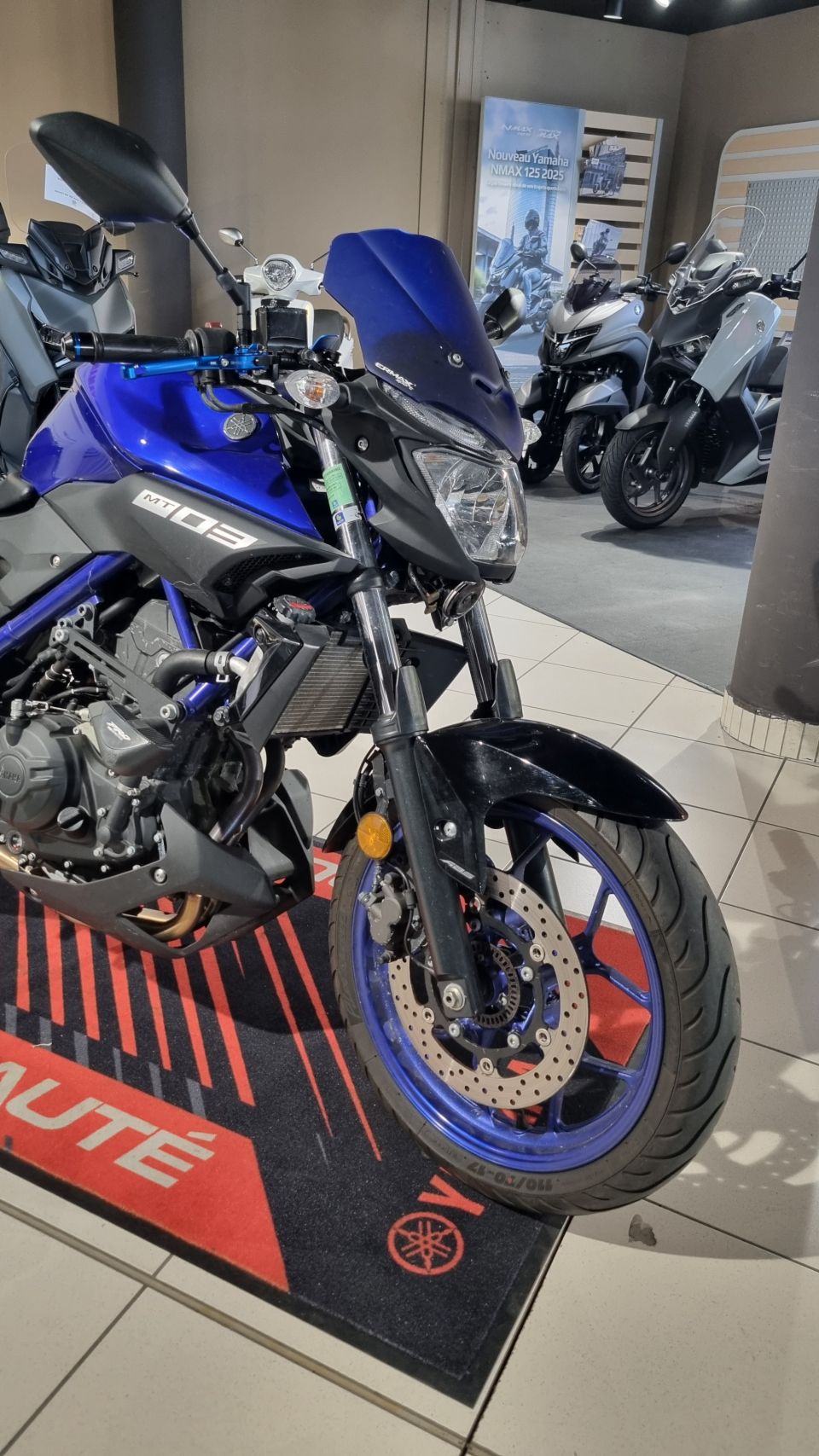 YAMAHA MT-03 4