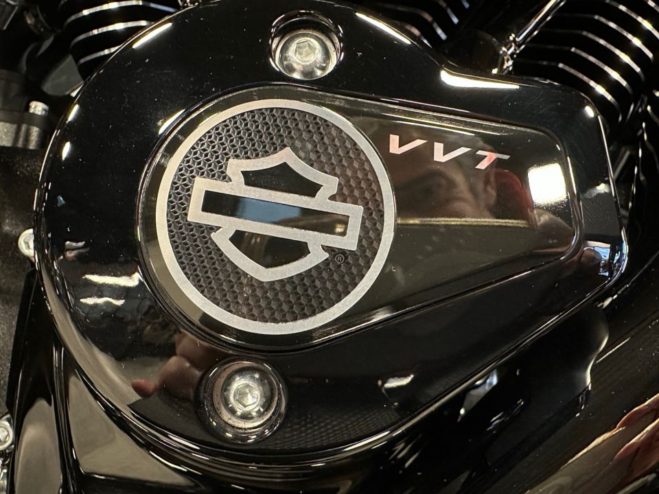 HARLEY-DAVIDSON TOURING STREET GLIDE 1977 CVO  4