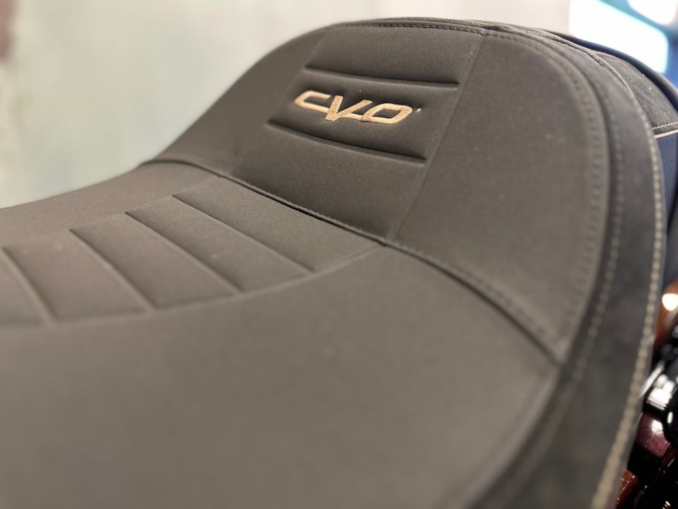 HARLEY-DAVIDSON TOURING STREET GLIDE 1977 CVO  4