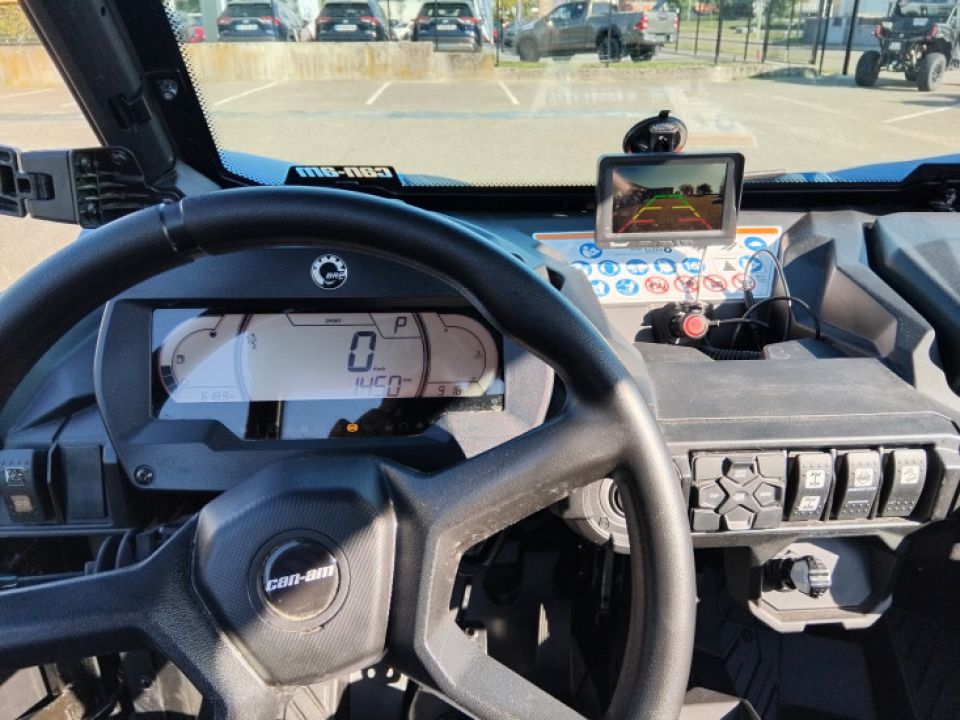 CAN-AM MAVERICK TRAIL 4