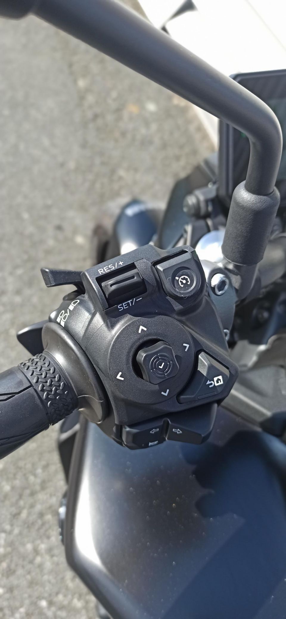 YAMAHA MT-09 Y-AMT 35 KW 4