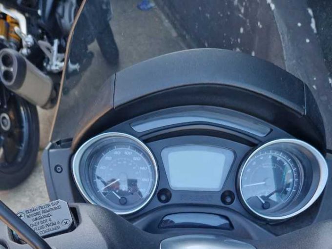 PIAGGIO MP3 300 HPE ABS ASR 4
