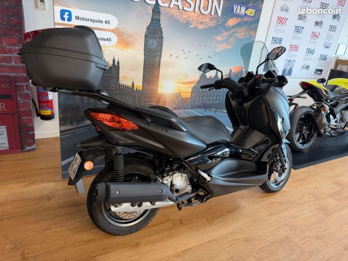 YAMAHA XMAX 125 TECH MAX 4