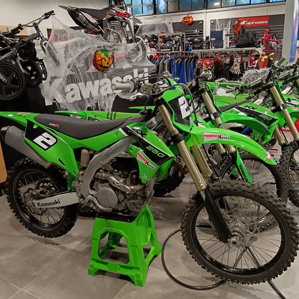 KAWASAKI KX250F CROSS 4