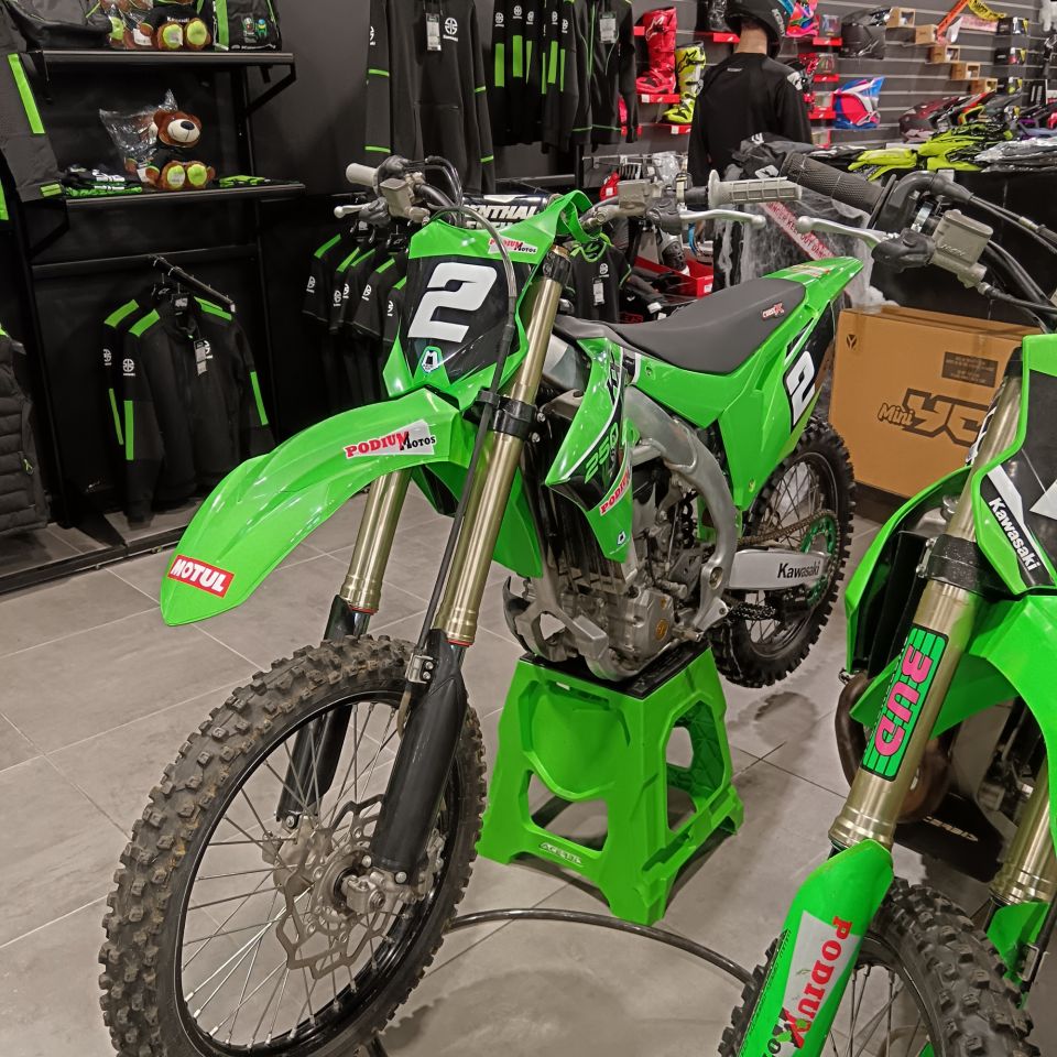 KAWASAKI KX250F CROSS 4