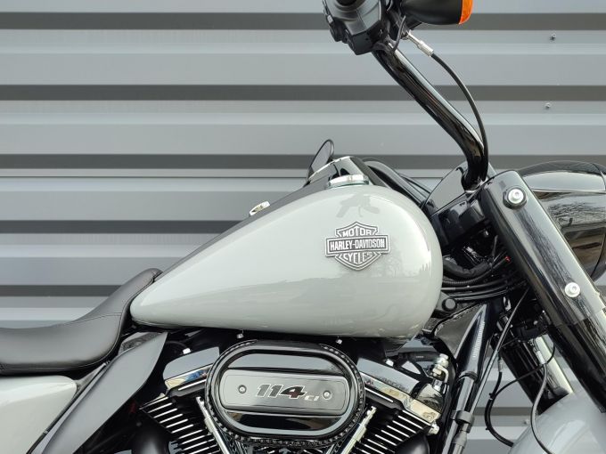 HARLEY-DAVIDSON TOURING ROAD KING 1868 SPECIAL 4