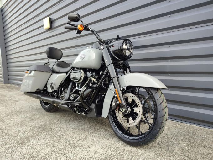 HARLEY-DAVIDSON TOURING ROAD KING 1868 SPECIAL 4