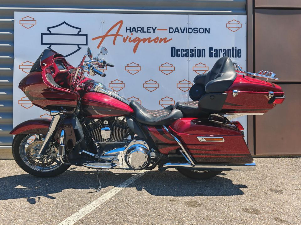 HARLEY-DAVIDSON TOURING ROAD GLIDE 1800 ULTRA CVO 4