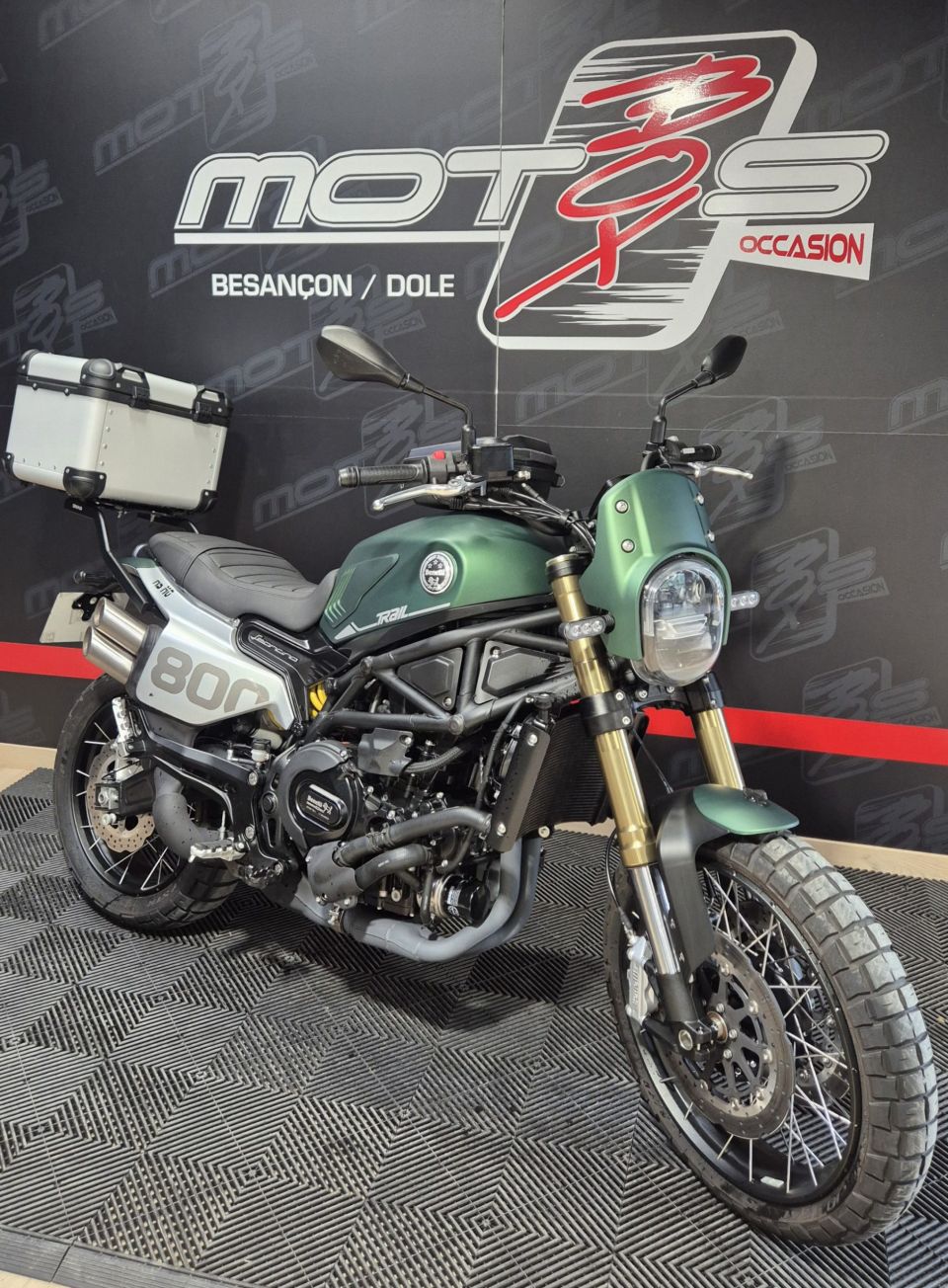 BENELLI LEONCINO 800 T 4