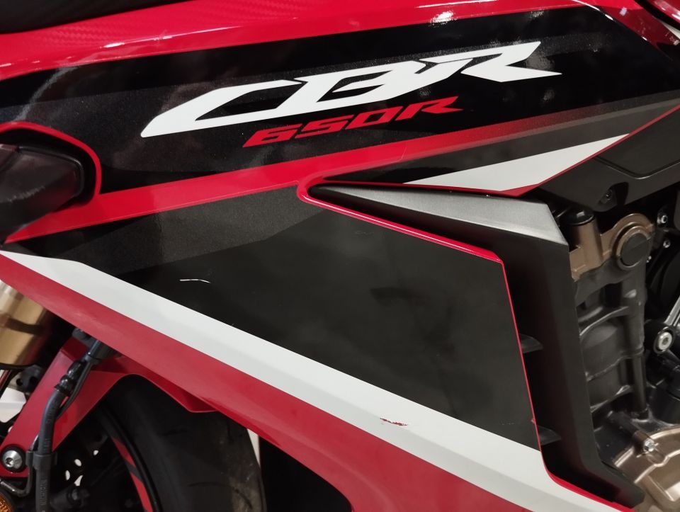 HONDA CBR 650  R 4
