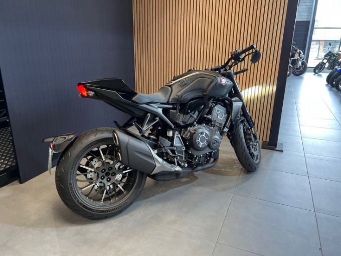 HONDA CB1000R Black Edition 4