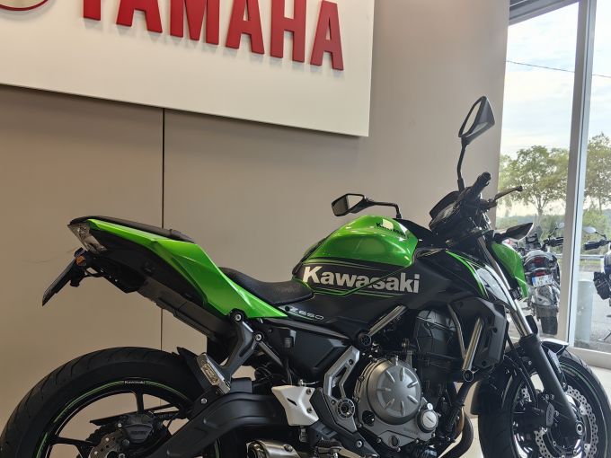KAWASAKI Z 650 (47.5CV) 4