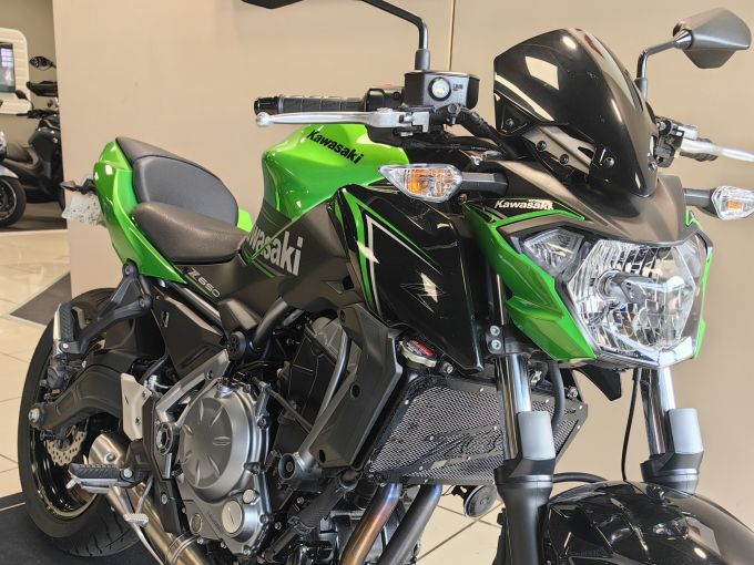 KAWASAKI Z 650 (47.5CV) 4