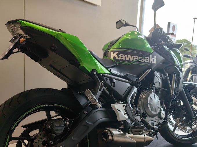 KAWASAKI Z 650 (47.5CV) 4