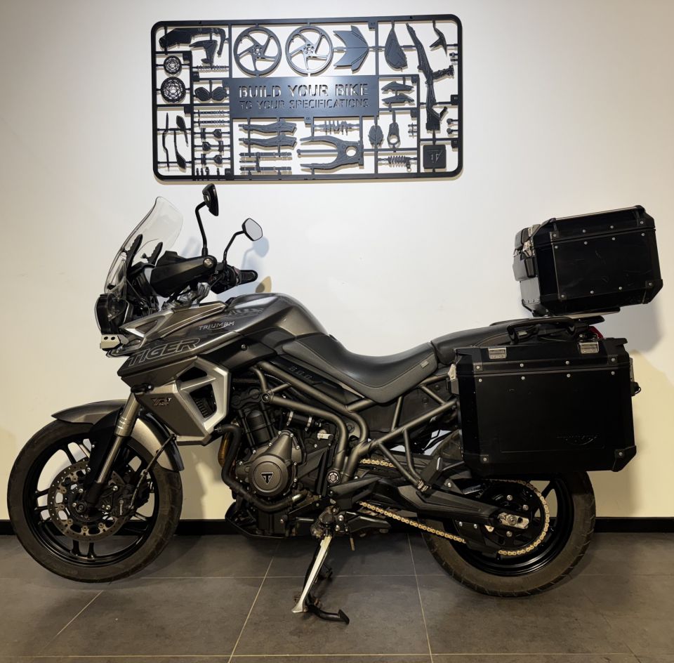 TRIUMPH TIGER 800 XRT 4