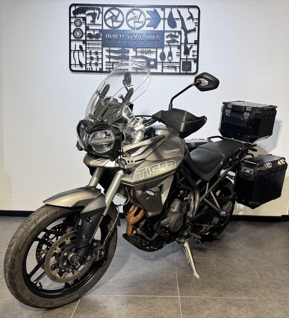 TRIUMPH TIGER 800 XRT 4