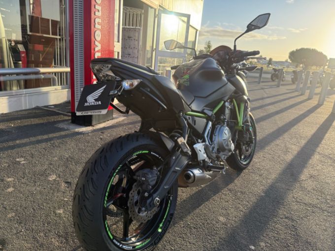 KAWASAKI Z650 ABS 4