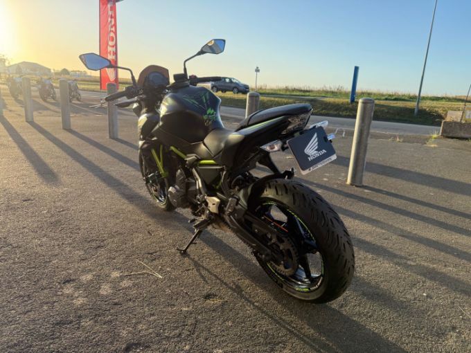 KAWASAKI Z650 ABS 4