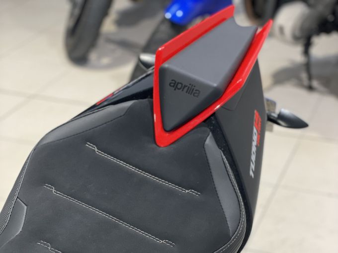 APRILIA TUONO 1100 V4 FACTORY 4