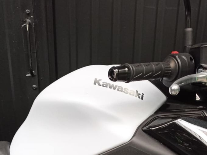 KAWASAKI Z650 - Z650 4