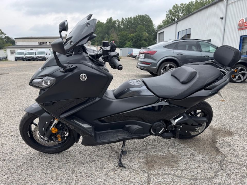 YAMAHA XP T-MAX 560 TECH MAX 4