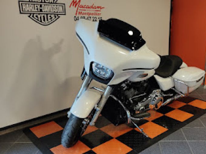 HARLEY-DAVIDSON TOURING STREET GLIDE 1923 4