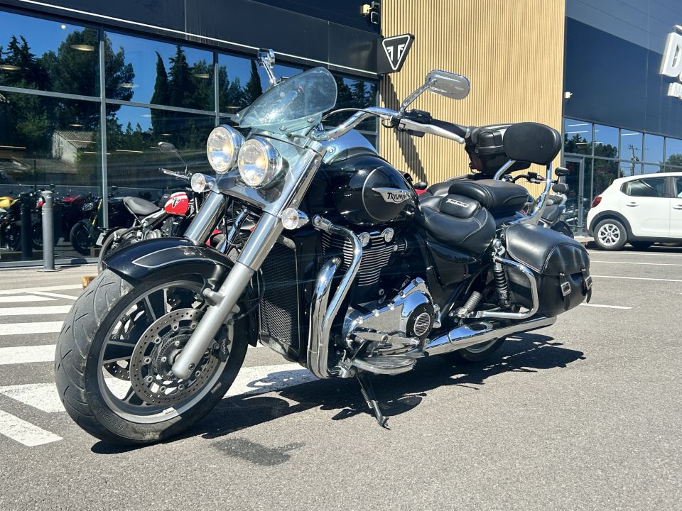 TRIUMPH Thunderbird 1700 Commander 4