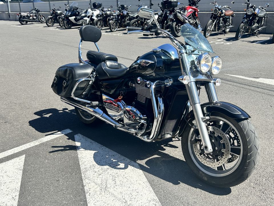 TRIUMPH Thunderbird 1700 Commander 4