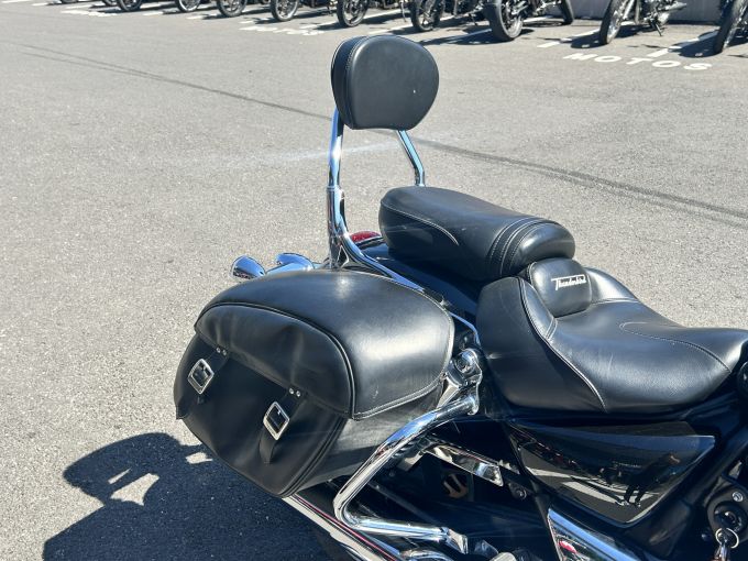 TRIUMPH Thunderbird 1700 Commander 4