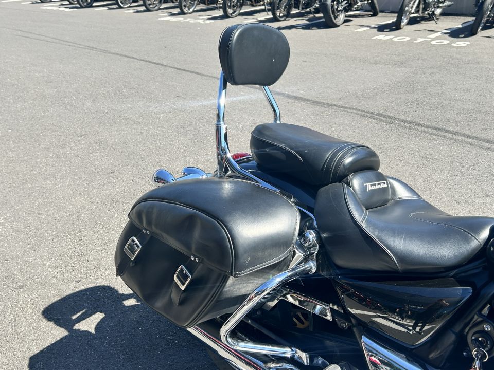 TRIUMPH Thunderbird 1700 Commander 4