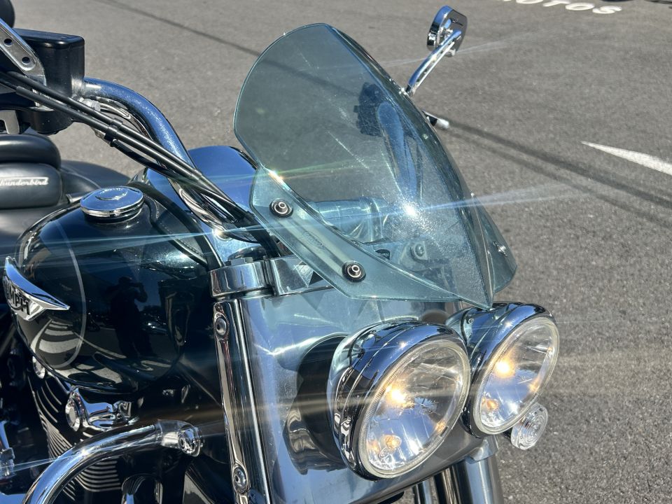 TRIUMPH Thunderbird 1700 Commander 4
