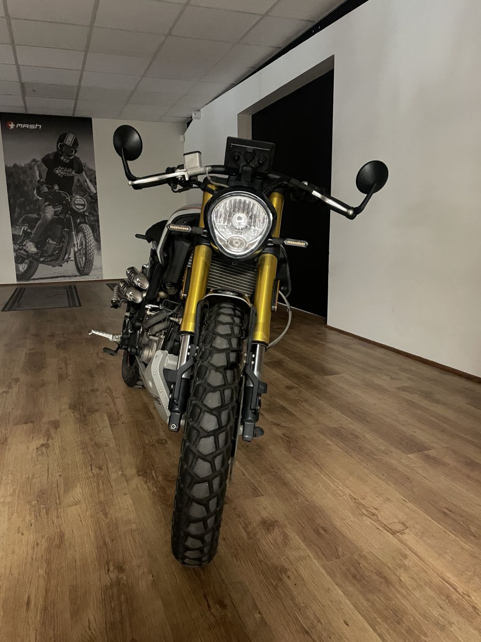 FB MONDIAL HIPSTER 125 4