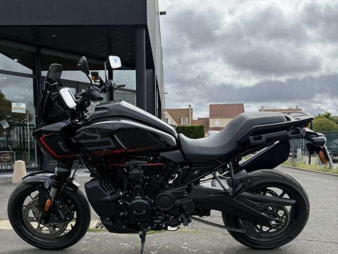 HARLEY-DAVIDSON ADVENTURE PAN AMERICA 1250 ST 4